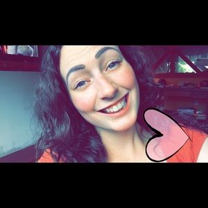 Meet your Posher, Jillian